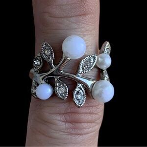 Faux Pearl & Clear Crystal Silver Plated White Berry Leaf Ring Woman’s Jewelry
